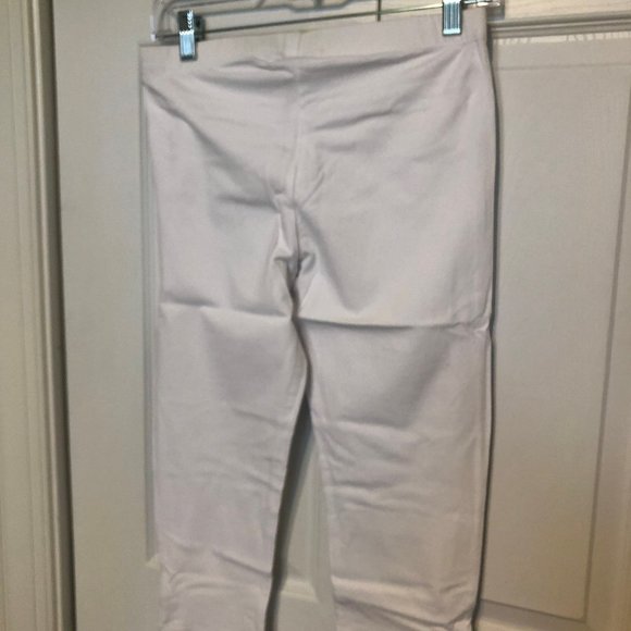 NWT White Stretch Capris - Picture 2 of 4